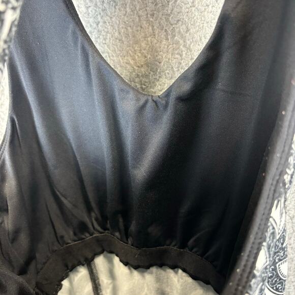 Title Nine Dress Medium Gorpcore Activewear Racerback Built in Bra Strappy Tank - Picture 5 of 11